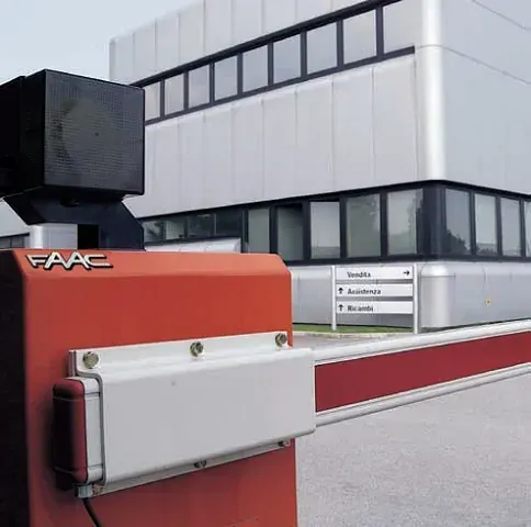 Sbarra automatica per ingresso aziendale a Padova Sbarra automatica per ingresso aziendale a Padova